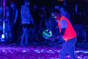 Glow-Volleyball-Turnier